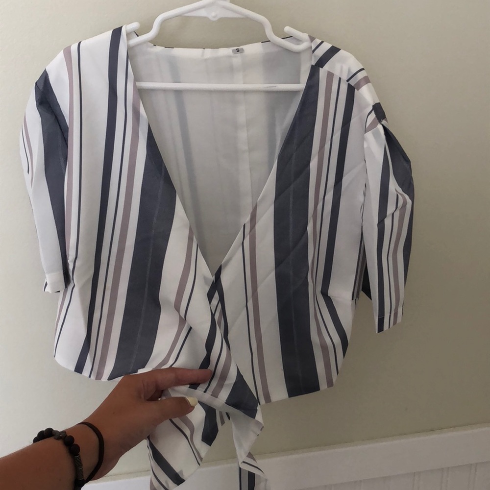 Striped set